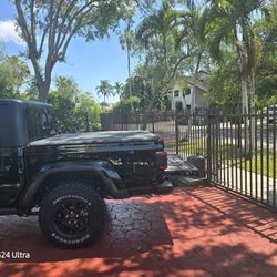 2024 Jeep Gladiator