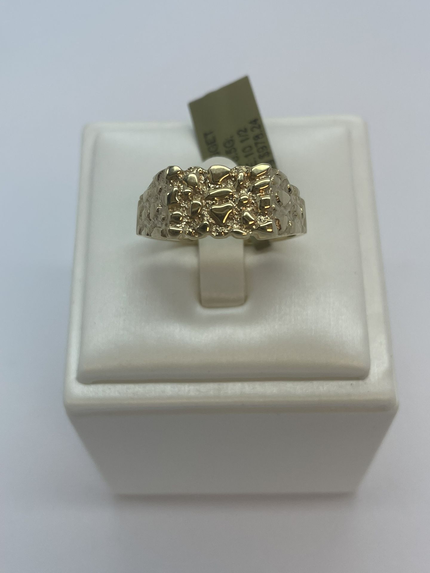 14K Gold Nugget Ring. 