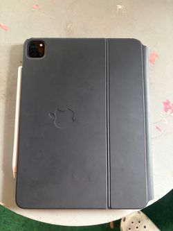 iPad Pro m2 11’ with Magic Keyboard and Apple Pencil