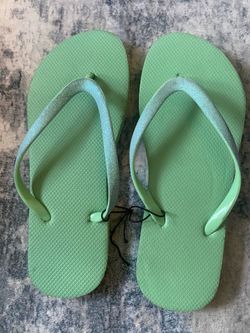 Woman’s Lime Green Size 5/6 Flip Flips