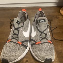 Nike Duel Racer Men’s 12. Good Condition