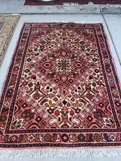 Vintage Oriental Rug Hand Knotted 