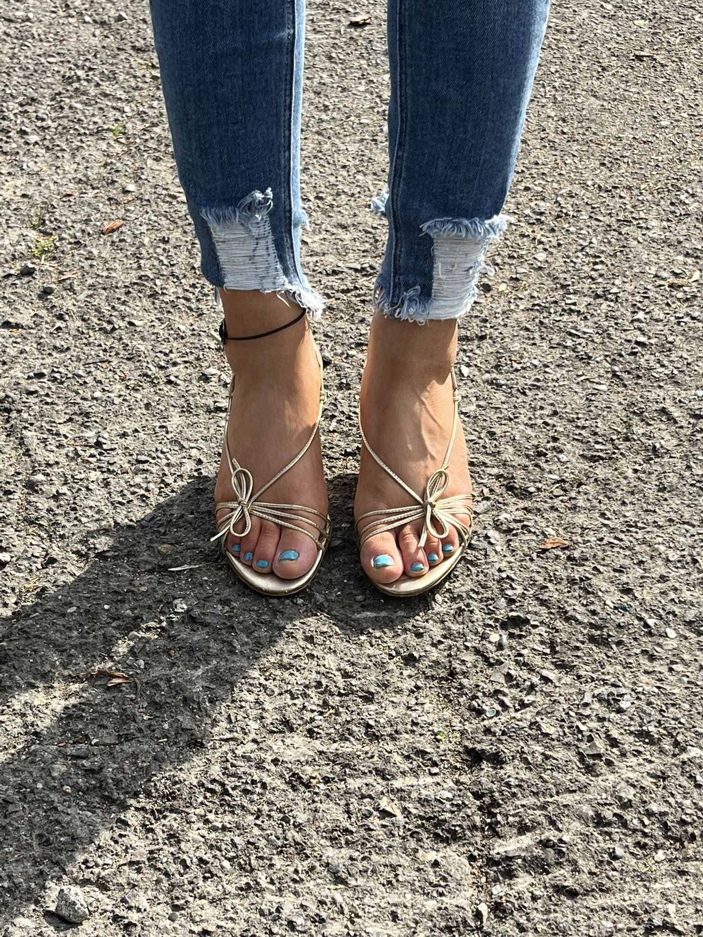 ***DESIGNER PRADA WOMANS HEELS  SIZE 37 1/2 $25***