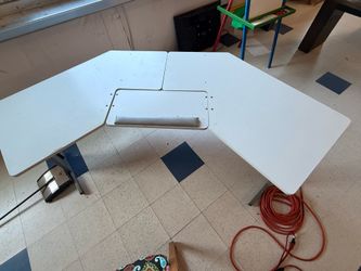 Computer desk