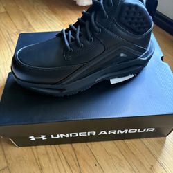 UNDER ARMOR BOOTS 
