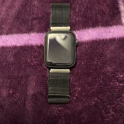 Apple Watch (series 5)