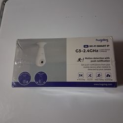 HUGOLOG LIGHT BULB SECURITY CAM **NEW IN BOX**