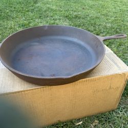 Cast Iron Skillet 