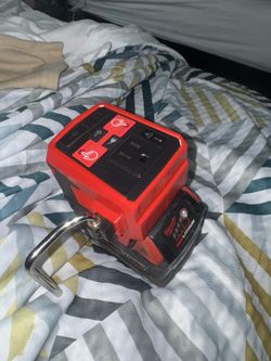 Milwaukee Top Off With 5.0 Battery