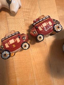 Stagecoach salt and pepper shakers