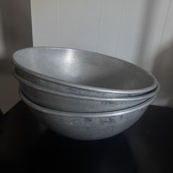 Large Mixing Bowls 3