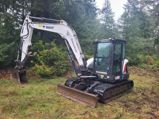 Bobcat E85 (Cabbed Mini Excavator)