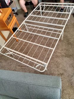 Foldable mattress frame 37"×74"