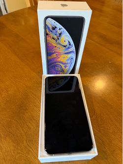 iPhone XS Max with 512 GB Silver in Original Box Mint condition