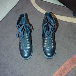 Steve Madden  Woman's Boot  REBELLIOUS 9M