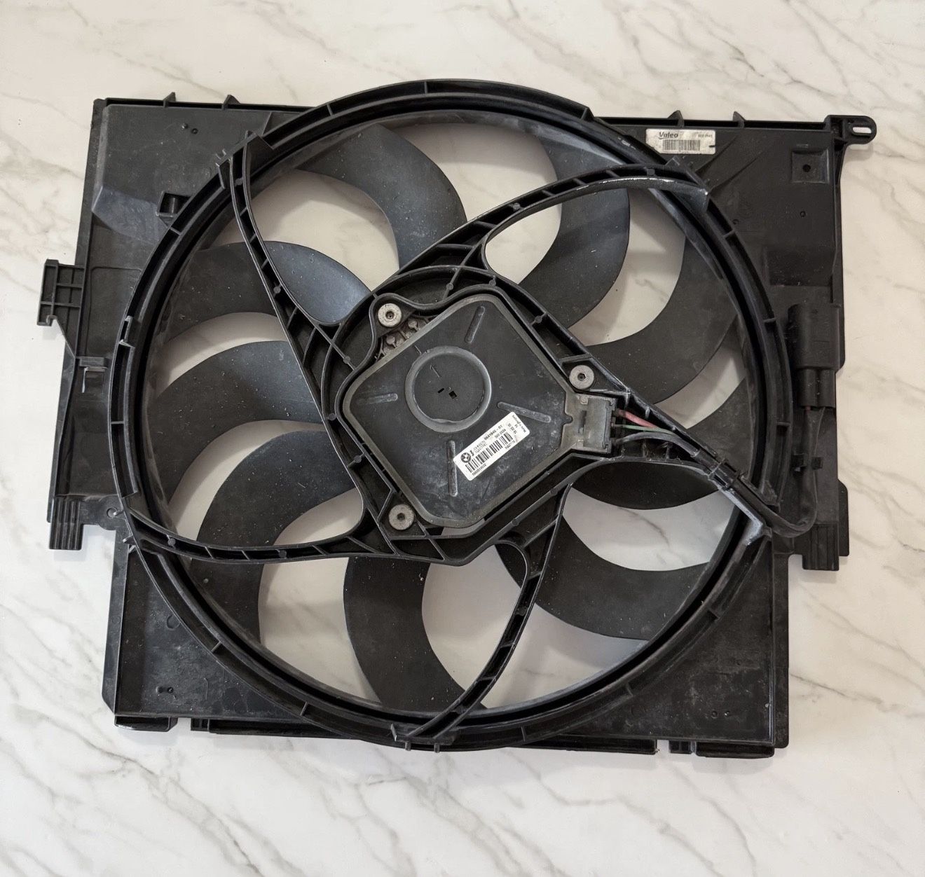 OEM BMW F22 F23 F30 228 320 428 N20 Electric Radiator Cooling Fan w/ Shroud 400W