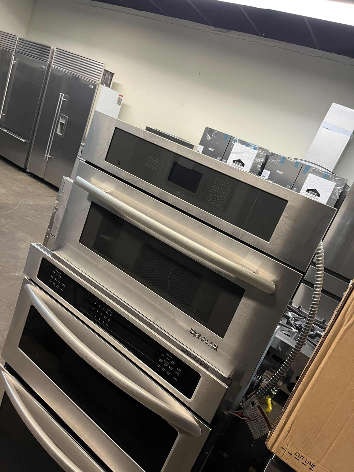 JENN AIR BUILT IN STAINLESS STEEL MICROWAVE