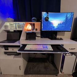 Gaming/Work Desk With Soft Close Doors And Compartments 