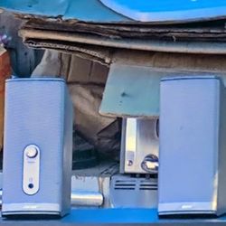 BOSE AMPLIFIED SPEAKERS 