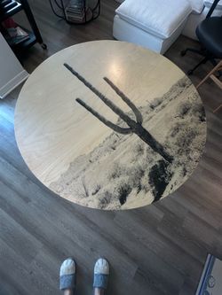 Large 4 Seat Dinning Table