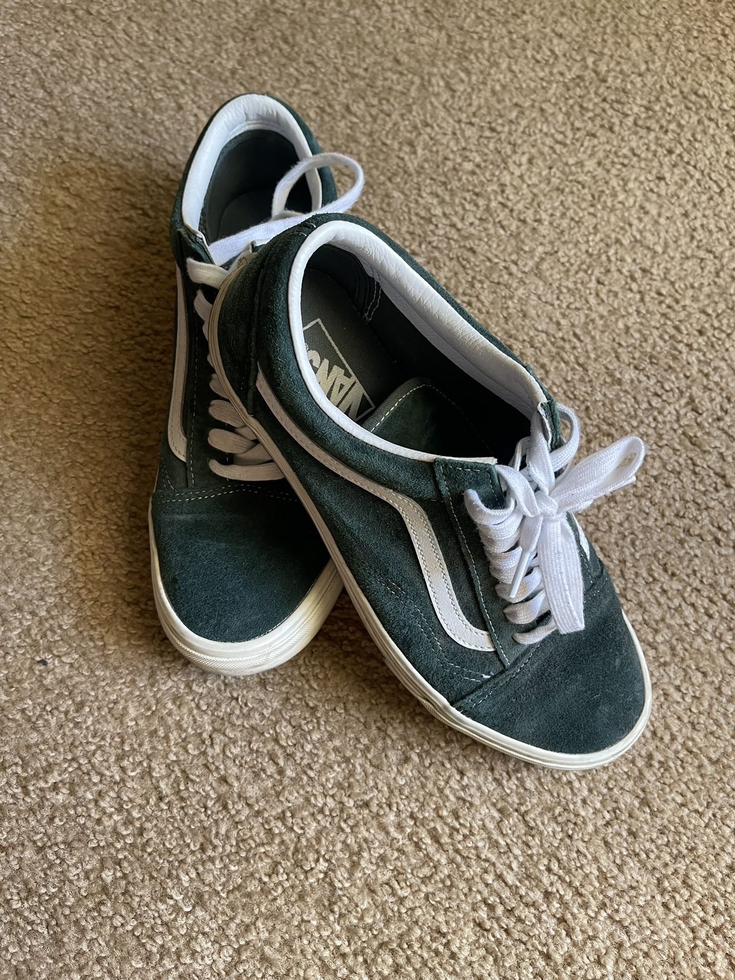 VANS 