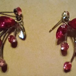 Vintage Rose Sparkly Earrings!