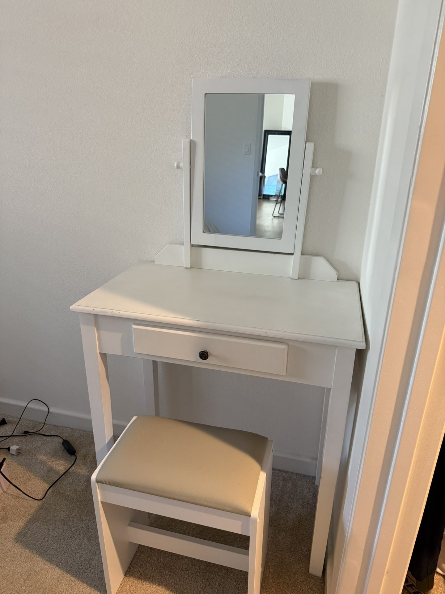 Vanity/Desk