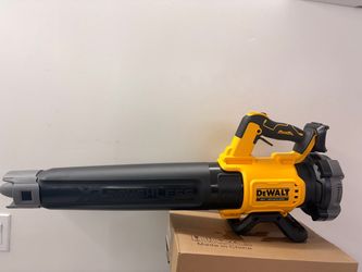 New DEWALT 20V Max Brushless Cordless Leaf Blower