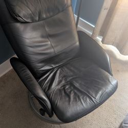 Black leather reclining chair