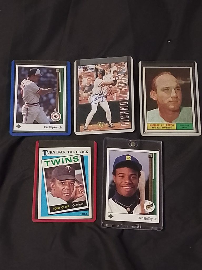 LOWERED PRICE $40 A CARD!🔥 Baseball Card Bundle – Griffey, Ripken, Killebrew, Oliva, Justice – Vintage to Iconic!