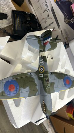 VOLANTEXRC Spitfire RC Plane 4CH RTF – WWII Fighter Plane for Beginners