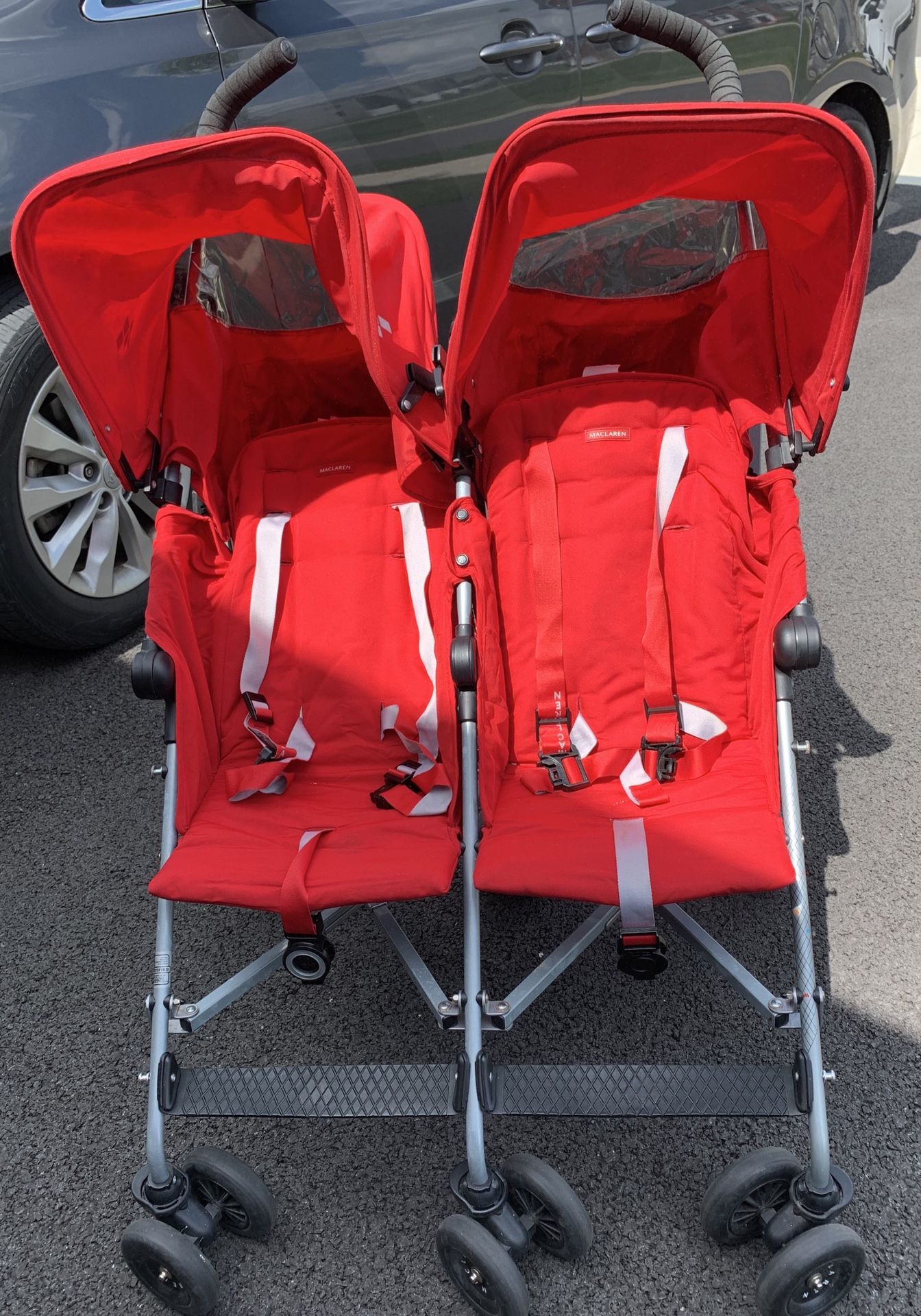 Maclaren twin triumph stroller