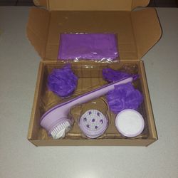 IDEA VILLAGE SPINNING SPA BRUSH SET PAMPERING CLEANSE EXFOLIATE NEW IN BOX 