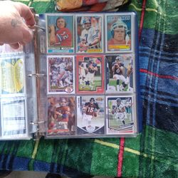 Broncos Binder 137 Bronco Cards 
