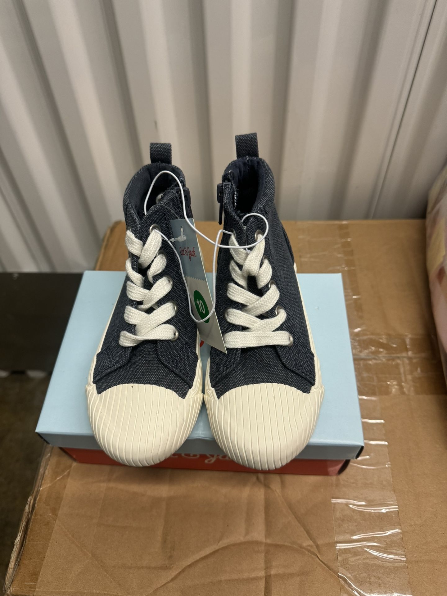 Cat & Jack Shane Sneakers Size 10