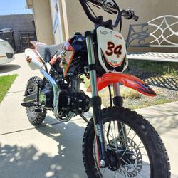 110cc Apollo Dirt Bike / Pit Bike 