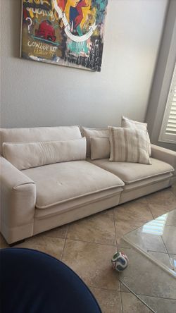 Cream colored couch, 6 months old