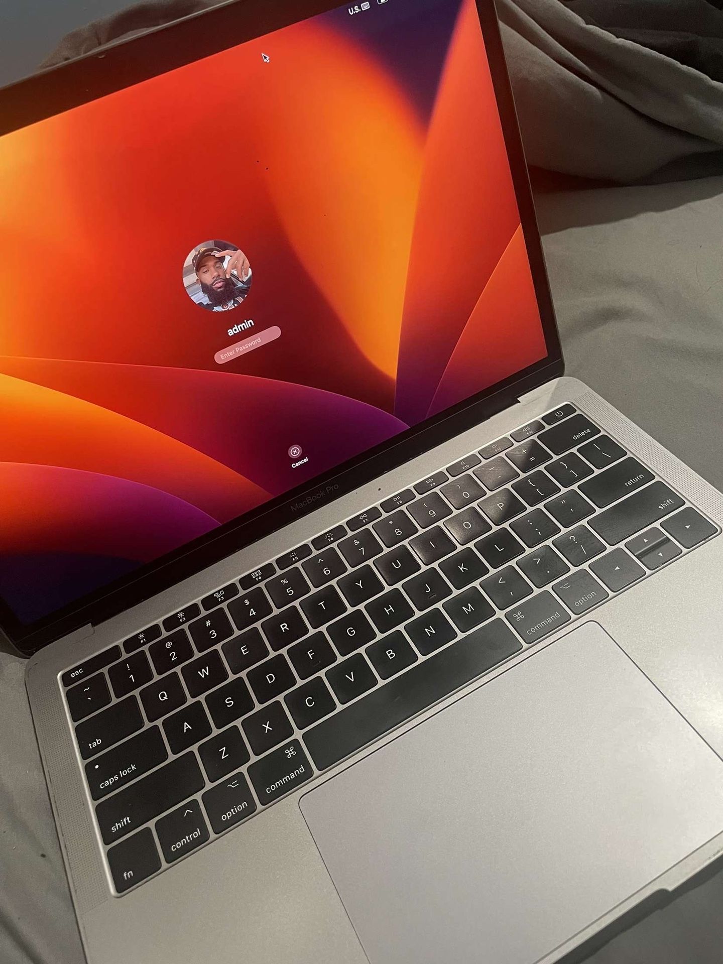 MacBook