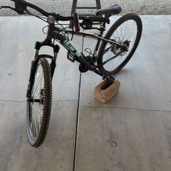 Bicycle Mountain Bike 
