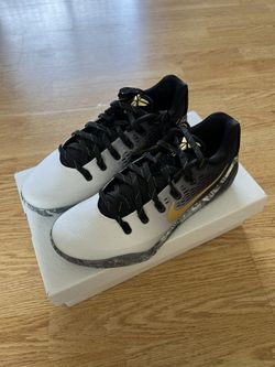Kobe 9 Mambacita Size 8