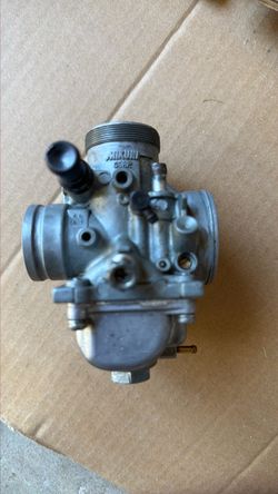 Mikuni Corp Carburetor (24 mm)