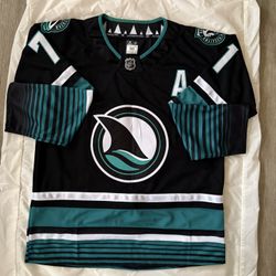 New San Jose sharks! #71 Celebrini  jersey, 