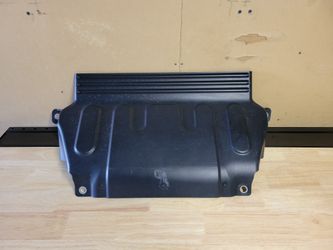 2019 2020 2021 2023 5.3 6.2 Silverado 1500 Engine Cover Lower Splash Shield Crew Cab