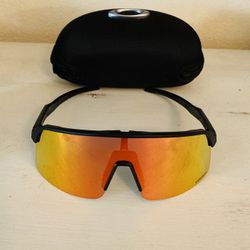 New Oakley Sutro Lite With Changeable Lenses for Sale in South Gate CA OfferUp