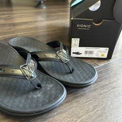 Vionic Black Sandals 