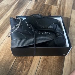 Demonia Sneeker 230 Size 12