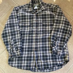 FIELD AND STREAM HEAVY DUTY COTTON BUTTON UP FLANNEL  SHIRT JACKET. SIZE XL.
