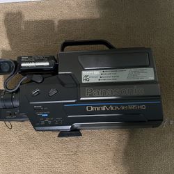  Vintage Panasonic Omnimovie VHS HQ Camcorder Model PV-320D Manufactured 1987 Untested