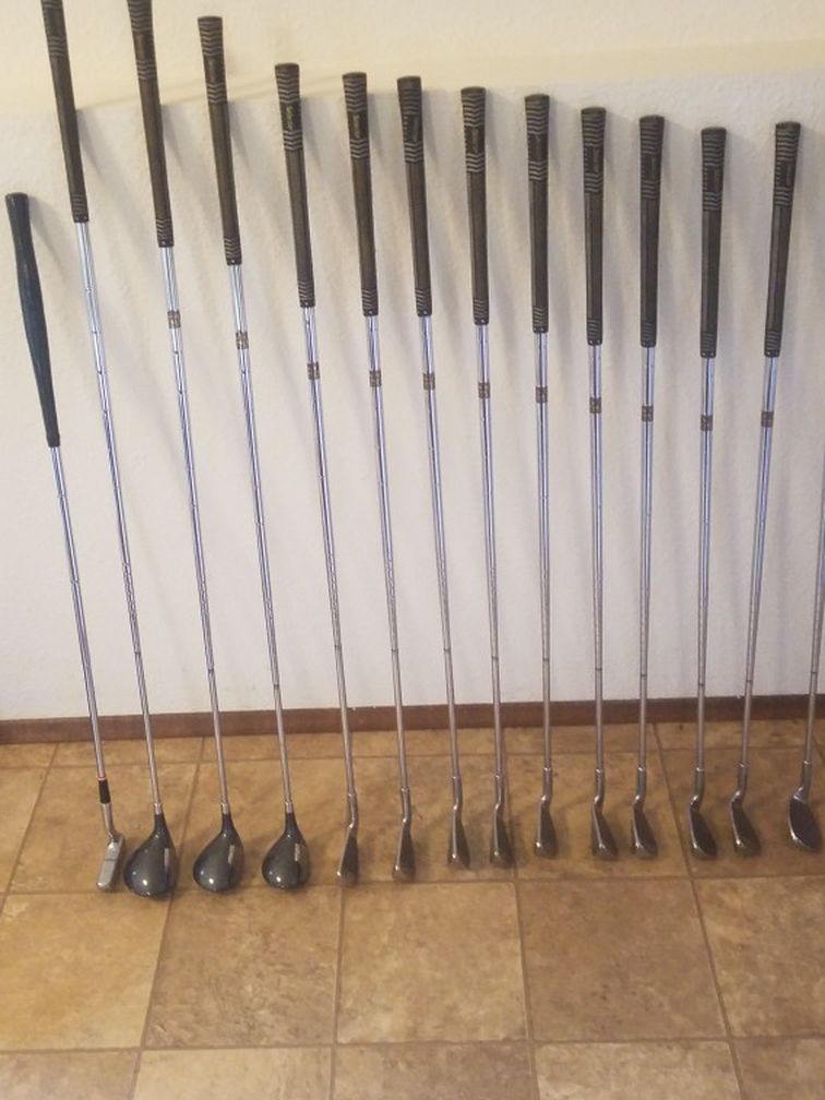 Golf Culbs Complete Set