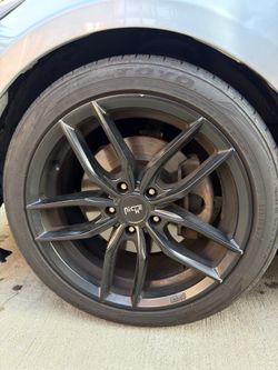 Niche tires set